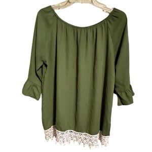 Simply Irresistible‎ Green Top